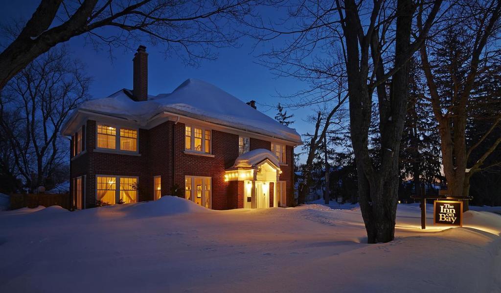 The Inn On Bay Gravenhurst Exterior photo